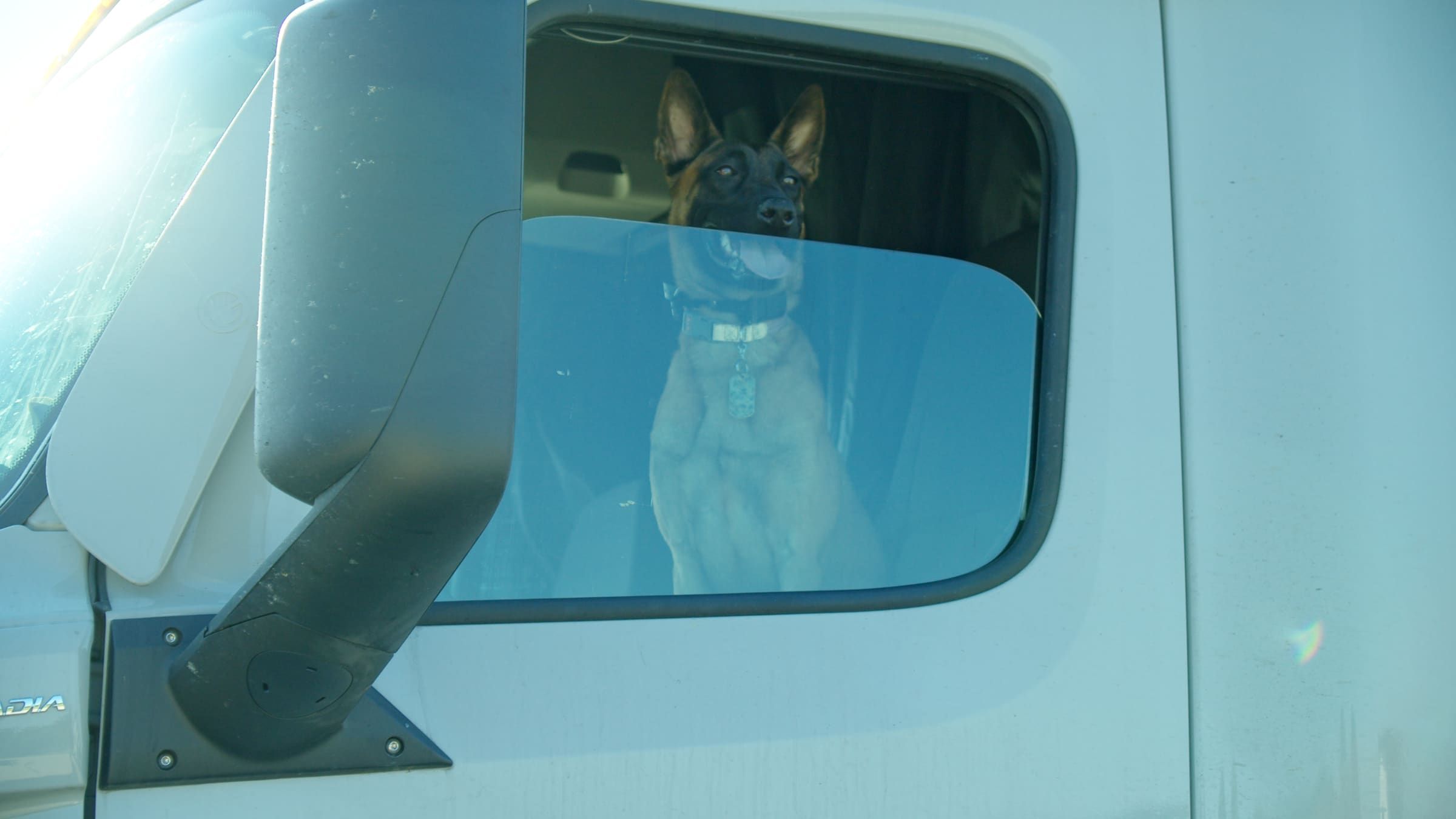 Onyx Logistics flatbed — working directly with shippers